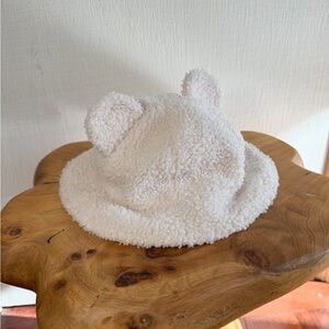 Carter's Cream Sherpa Teddy Bear Hat Baby Size 0-12 months